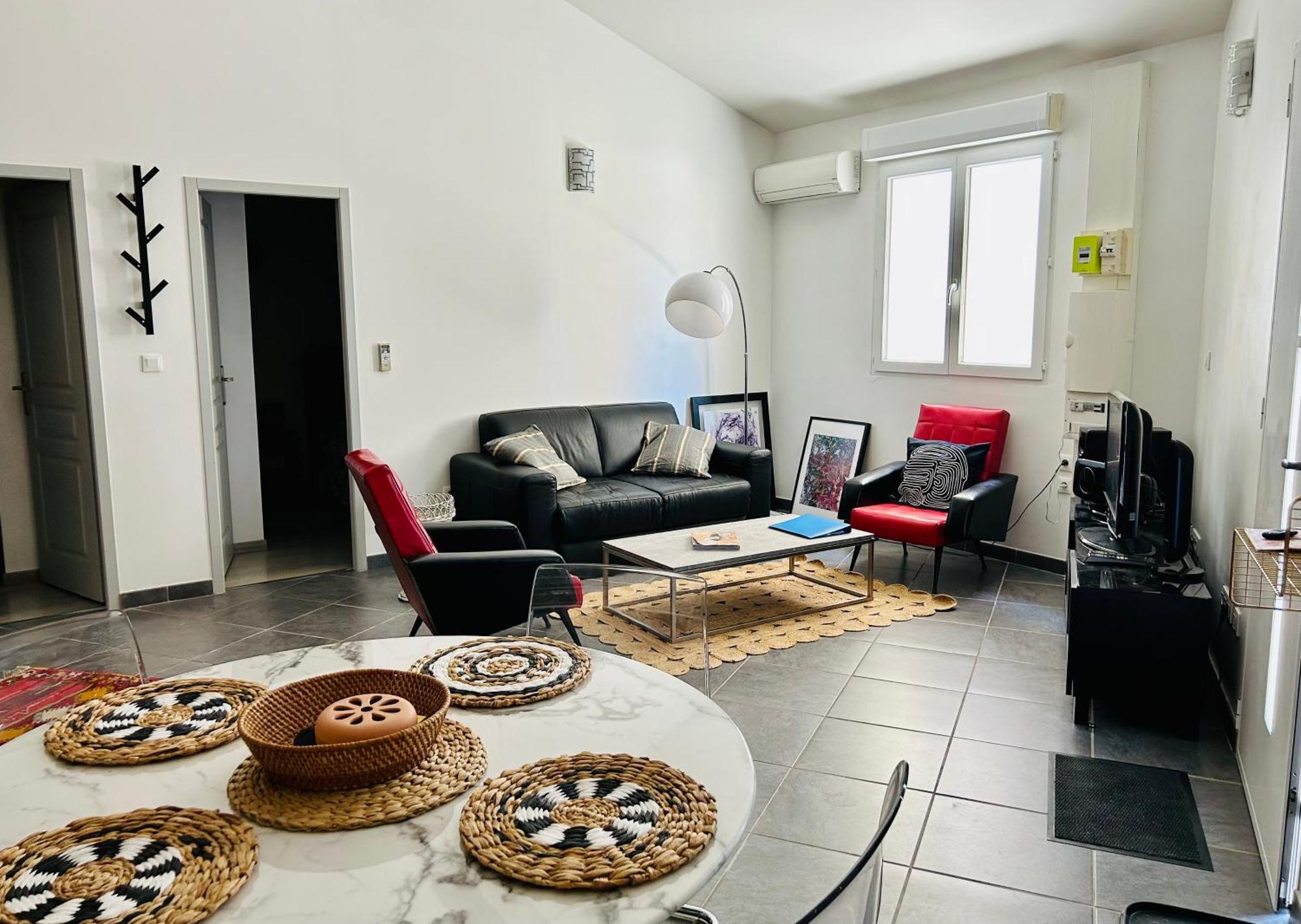 Holiday home Correspondances La Colette Pont Du Gard Fournes